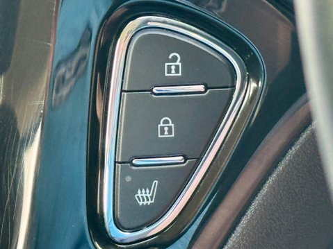 Vauxhall Corsa SE NAV 31