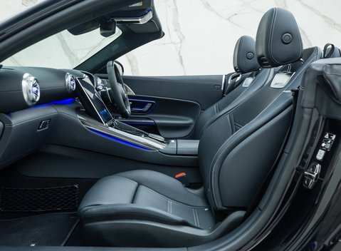 Mercedes-Benz SL Class SL63 AMG PERFORMANCE 21