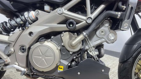 Aprilia Shiver GT 2011 ONLY 20K 1 OWNER NEW MOT VERY CLEAN SUPERMOTO 750CC 10