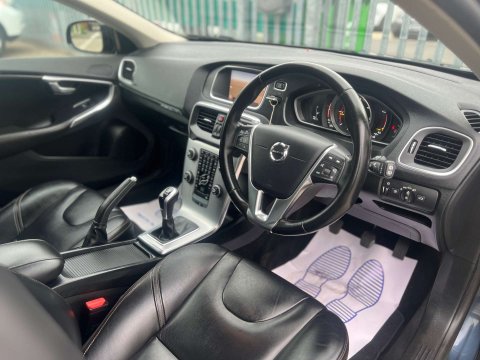 Volvo V40 2.0 V40 Cross Country Professional D3 5dr 13