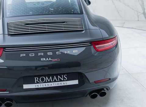 Porsche 911 50th Anniversary Edition 33