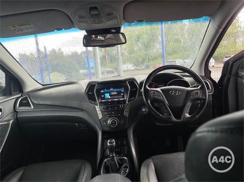 Hyundai SANTA FE 2.2 CRDi Blue Drive Premium SE 4WD Euro 6 (s/s) 5dr (7 Seat) 5