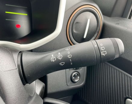 Dacia Spring Spring Extreme EV 5dr (26.8KWH) 65 BHP model 48