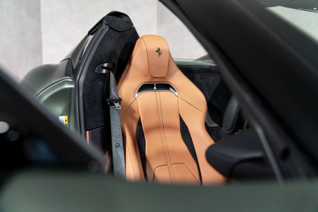 Ferrari 12 Cilindri SPIDER. £15K GLOSS BLACK EXTERIOR PACK. CARBON WHEEL & LEDs. LIFT. 18