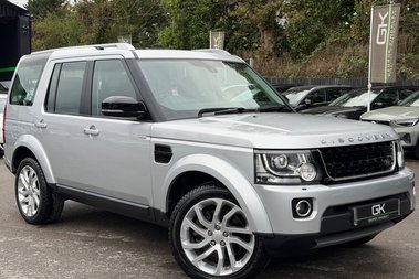 Land Rover Discovery SDV6 LANDMARK - ONE OWNER - 10 SERVICED INC CAMBELT