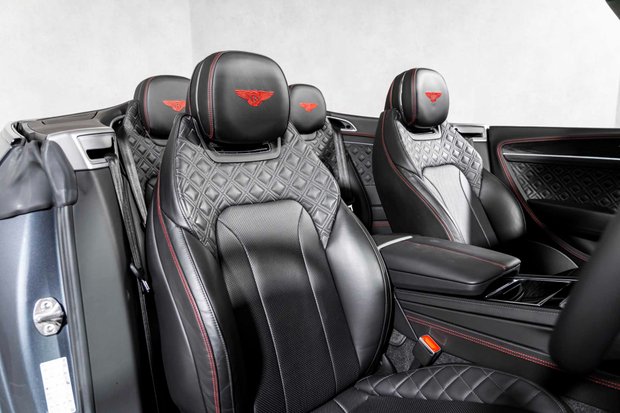 Bentley Continental GTC V8. MULLINER SPEC. DYNAMIC RIDE. ROTATING DISPLAY. CARBON INTERIOR. 2