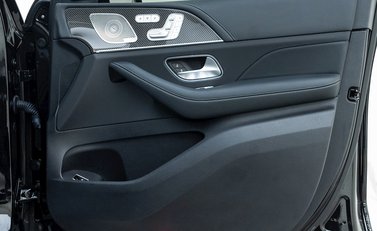 Mercedes-Benz GLS 63 Night Edition Executive 29