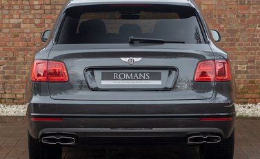 Bentley Bentayga V8 5