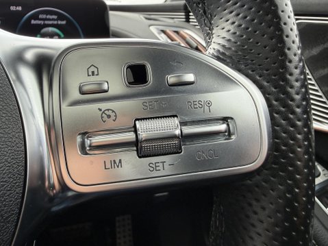 Mercedes-Benz EQC EQC 400 80kWh AMG Line (Premium Plus) SUV 5dr Electric Auto 4MATIC (408 ps) 35