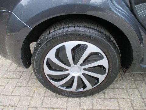 Ford Focus 1.6 Style 5dr 10
