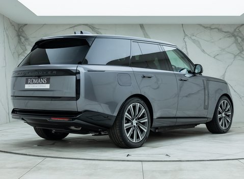 Land Rover Range Rover P550e Autobiography 3