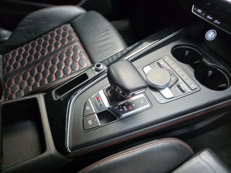 Audi RS4 2.9 TFSI V6 Estate 5dr Petrol Tiptronic quattro Euro 6 (s/s) (450 ps) 36
