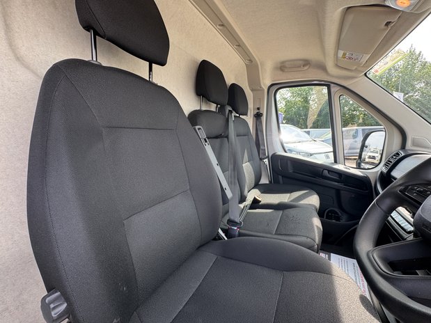 Peugeot Boxer LWB L3H2 [SOLD KH] Medium Roof Professional Air Con Sensors EURO 6 14