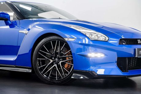 Nissan GT-R Premium Edition 3.8 2dr Coupe Semi Auto Petrol 4