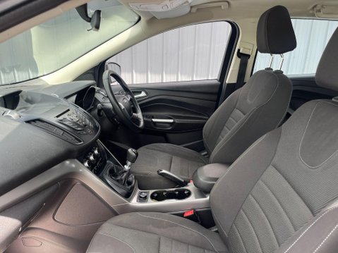 Ford Kuga 2.0 TDCi Zetec 2WD Euro 6 (s/s) 5dr 27
