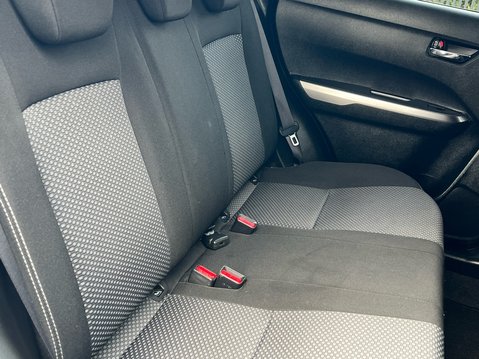Suzuki Vitara SZ-T 39