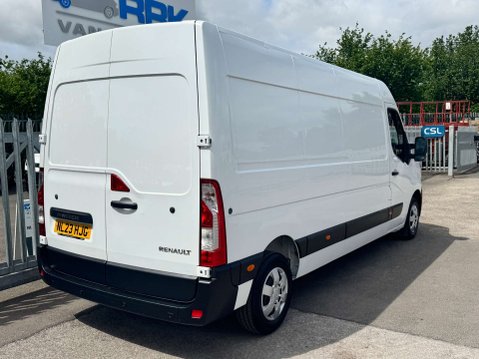 Renault Master 2.3 dCi 35 Business+ Panel Van 4dr Diesel Manual FWD LWB Medium Roof Euro 6 35