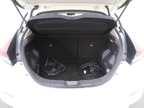 Nissan LEAF 40kWh N-Connecta Auto 5dr 25