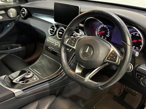 Mercedes-Benz GLC 2.0 GLC250 AMG Line (Premium Plus) G-Tronic+ 4MATIC Euro 6 (s/s) 5dr 3