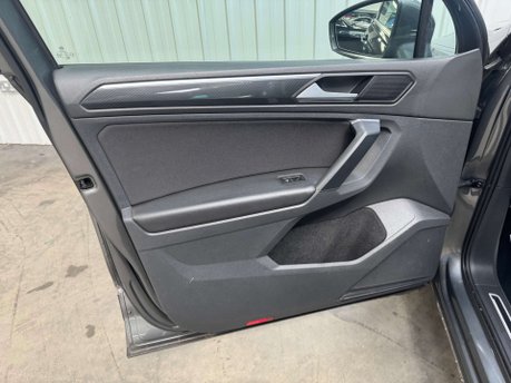 Volkswagen Tiguan 2.0 Tiguan SEL TDI 4Motion Semi-Auto 4WD 5dr 60