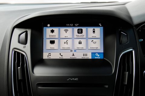 Ford Focus TITANIUM X 28