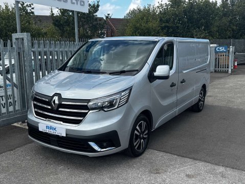 Renault Trafic 2.0 Trafic LL30 Sport + Blue DCI A 33