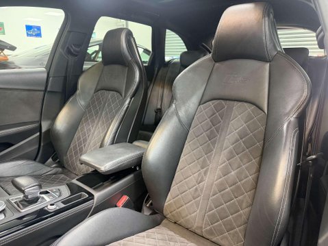 Audi RS4 2.9 TFSI V6 Sport Edition Estate 5dr Petrol Tiptronic quattro Euro 6 (s/s) 6