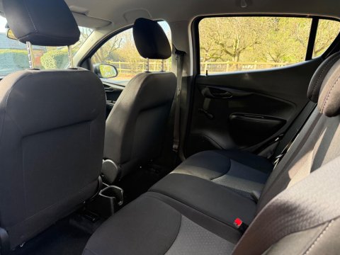 Vauxhall Viva 1.0i SE Euro 6 5dr (a/c) 18