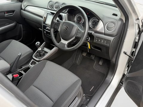 Suzuki Vitara 1.4 Boosterjet 48V Hybrid SZ-T 5dr 21
