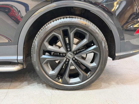 Audi Q5 2.0 TFSI 45 Vorsprung SUV 5dr Petrol S Tronic quattro Euro 6 (s/s) (245 ps) 64