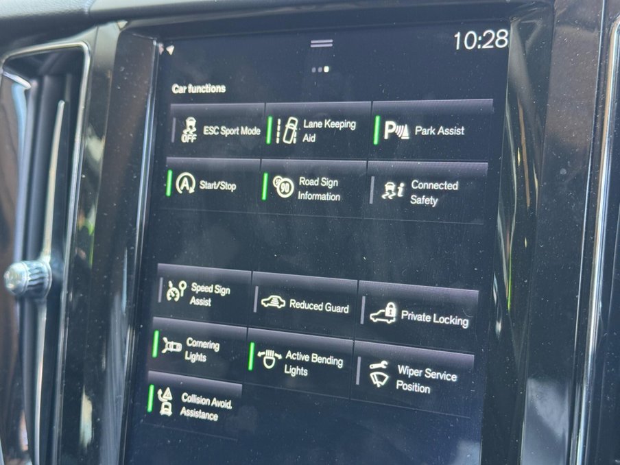 2018 Volvo XC60 — image 21