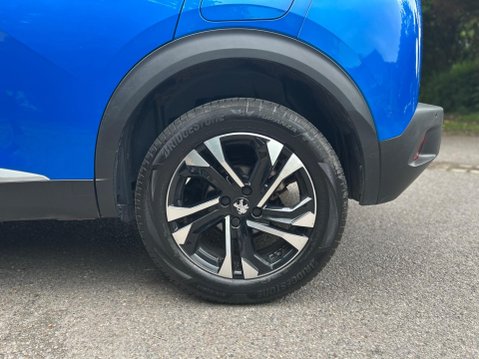 Peugeot 2008 PURETECH S/S ALLURE PREMIUM 39