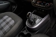 Hyundai i10 PREMIUM 38