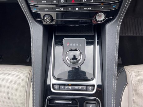 Jaguar F-Pace 2.0 D180 R-Sport Auto AWD Euro 6 (s/s) 5dr 21
