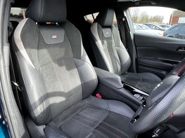 Toyota C-HR 1.8 C-HR GR Sport HEV CVT 5dr 71