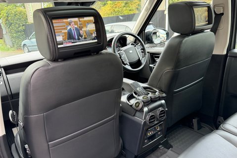 Land Rover Discovery SDV6 LANDMARK - ONE OWNER - 10 SERVICED INC CAMBELT 26