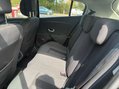 Renault Megane 1.6 16V Dynamique TomTom Hatchback 3dr Petrol Manual (163 g/km, 110 bhp) 11