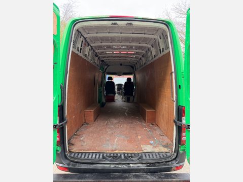Mercedes-Benz Sprinter 2.1 313 CDi BlueEFFICIENCY Panel Van 4dr Diesel 7G-Tronic RWD L4 H3 (197 g/ 20