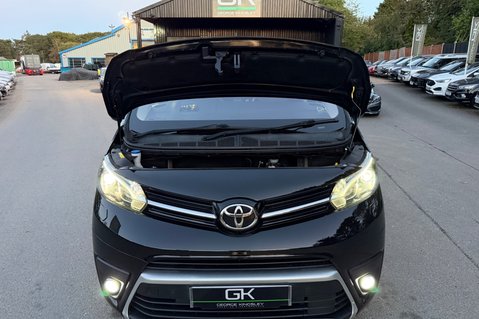 Toyota Proace Verso D-4D L2 VIP - 7 SEATER - AUTOMATIC  68