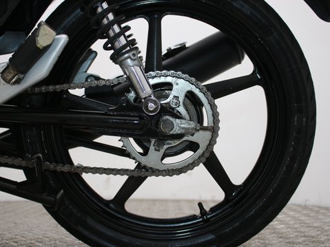 Yamaha YBR 125 YBR125 ED 32