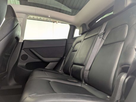 Tesla Model Y ModeL Y Long Range AWD 4WD 5dr 44