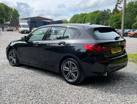 BMW 1 Series 2.0 118D Sport 5dr 9