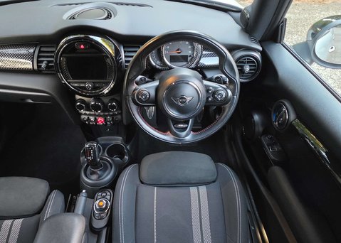 Mini Hatch 2.0 Cooper S Sport Auto 3dr 22