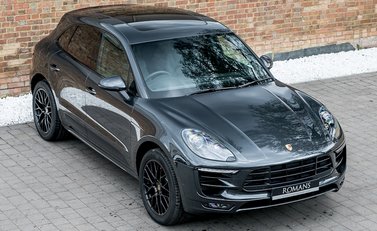 Porsche Macan GTS 8