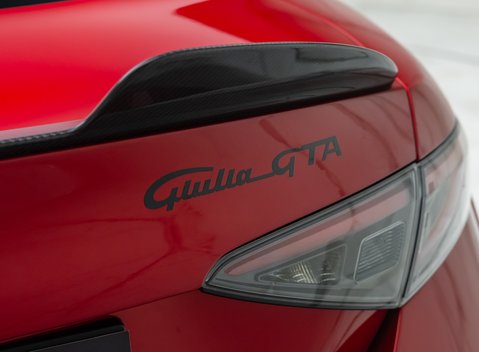 Alfa Romeo Giulia GTA 40
