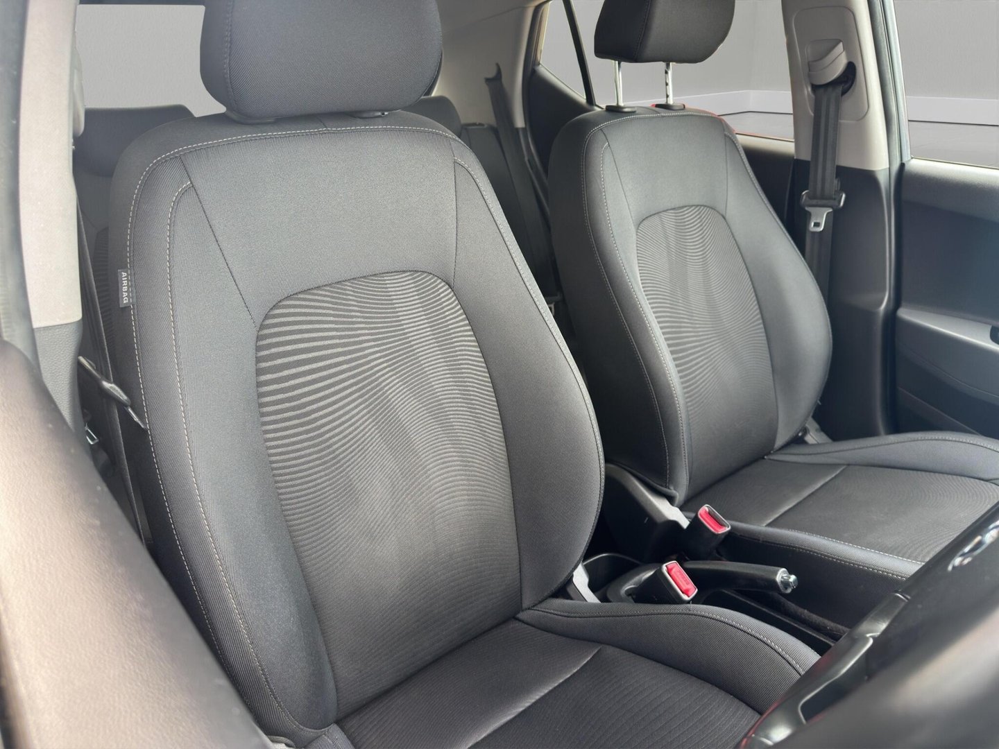 2018 Hyundai i10 — image 14