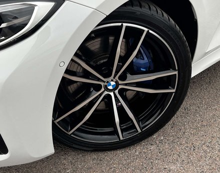 BMW 3 Series 2.0 330I M Sport Auto 4dr 3