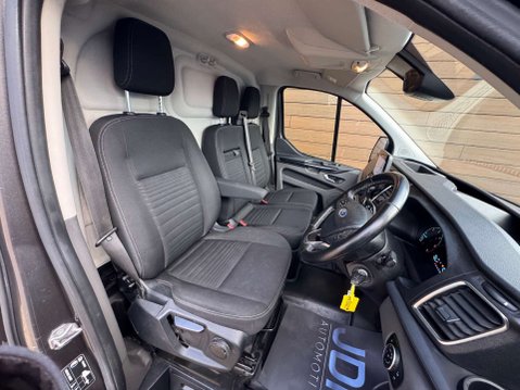 Ford Transit Custom 2.0 Transit Custom 320 Limited EcoBlue Auto 16