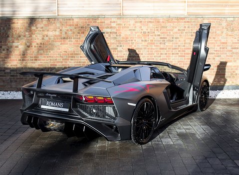 Lamborghini Aventador SV LP 750-4 Roadster 29