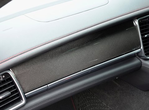Porsche Panamera GTS 26